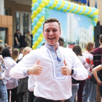 Вітаємо з міжнародним Днем вишиванки!