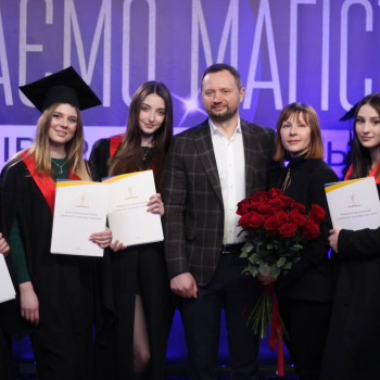 Урочисте вручення дипломів освітнього ступеня «Магістр»