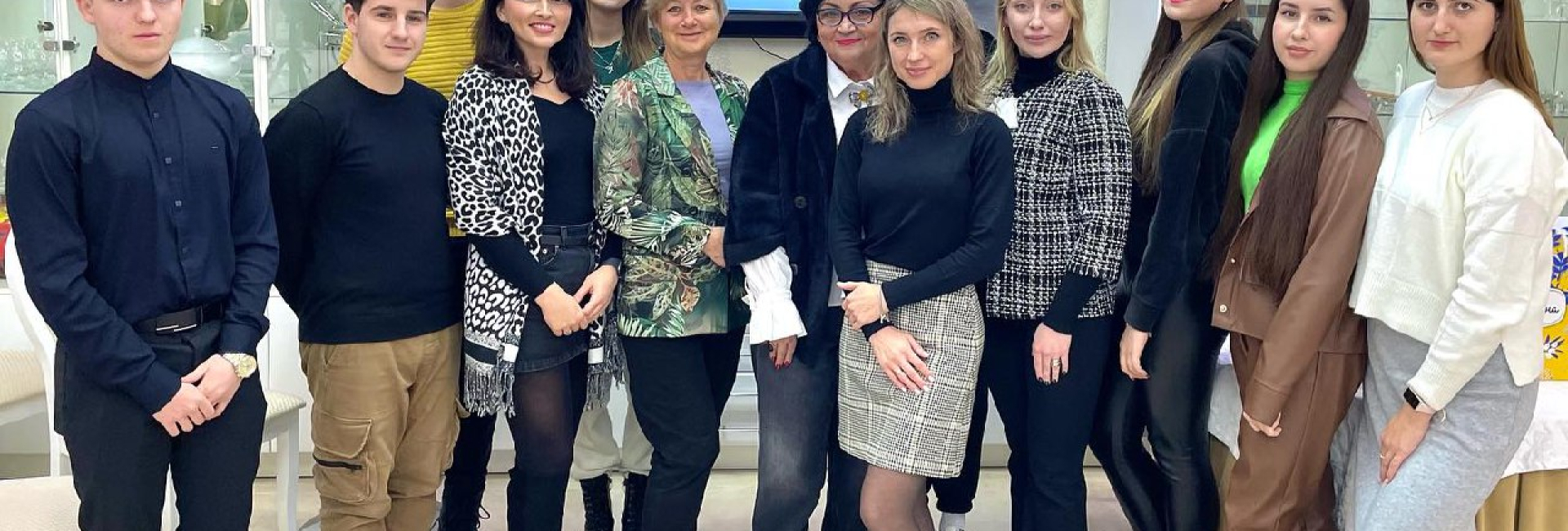 ВПЛИВ МАСОВОГО ТУРИЗМУ НА ЕКОЛОГІЮ